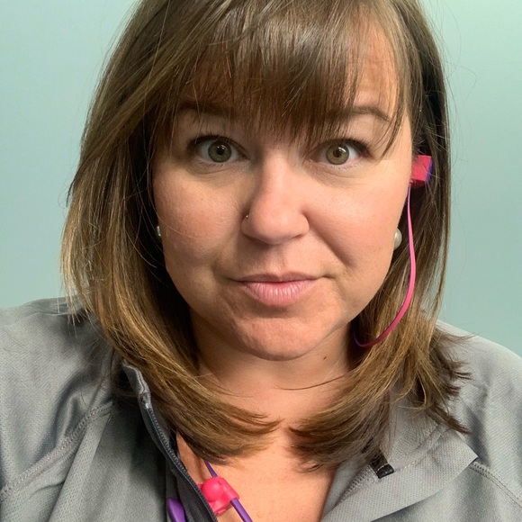 Meet your Posher, Erica - Picture 3 of 3